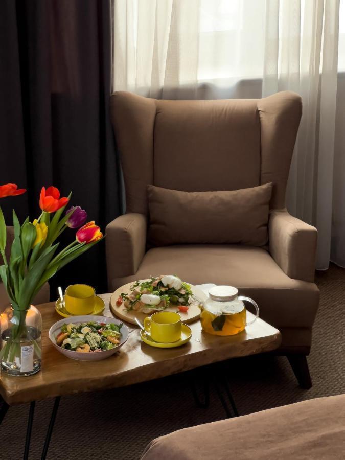 Keremet Hotel Alma-Ata Buitenkant foto