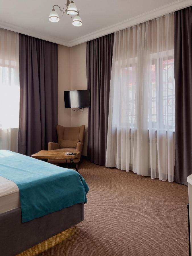 Keremet Hotel Alma-Ata Buitenkant foto