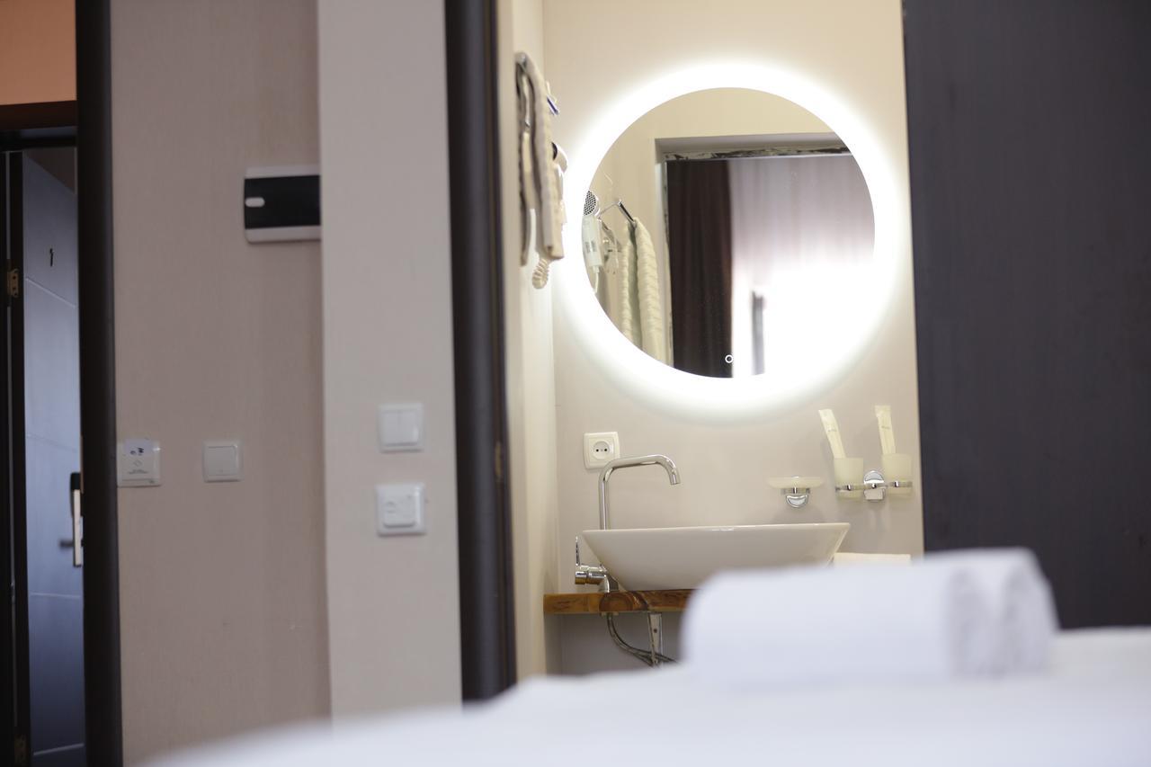 Keremet Hotel Alma-Ata Buitenkant foto